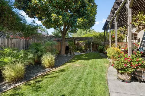 9550 Ashley Dr, Windsor, CA 95492 photo 35