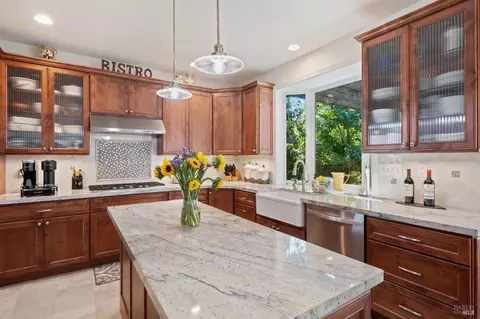 9550 Ashley Dr, Windsor, CA 95492 photo 5