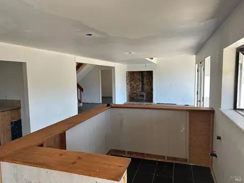4555 Shale Ln, Ukiah, CA 95482 photo 3