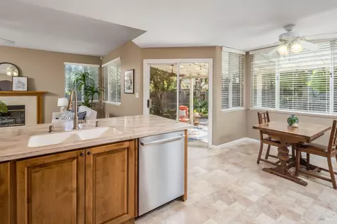 1139 Hickory Ave, Fairfield, CA 94533 photo 9