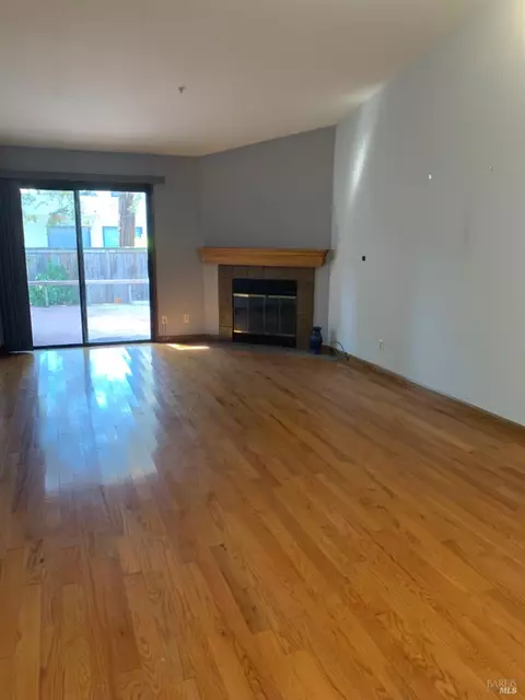 3 Vanessa Ct E, Napa, CA 94558 photo 3