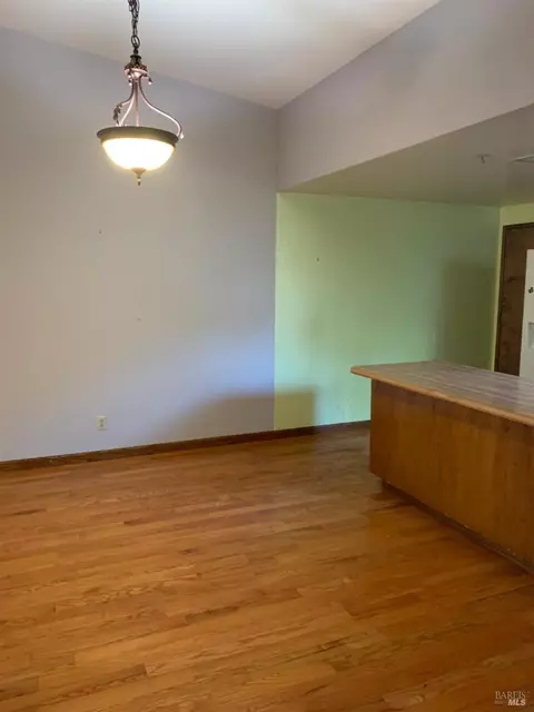 3 Vanessa Ct E, Napa, CA 94558 photo 5