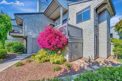 148 Cypress Ave, Sausalito, CA 94965