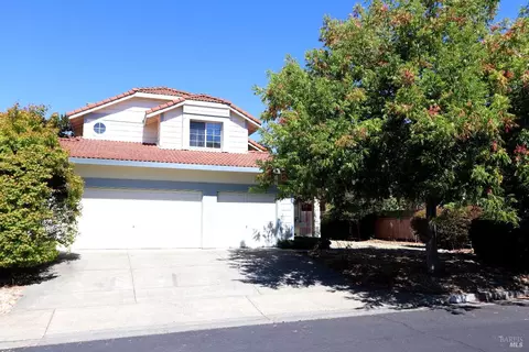 782 Miramonte St, Windsor, CA 95492