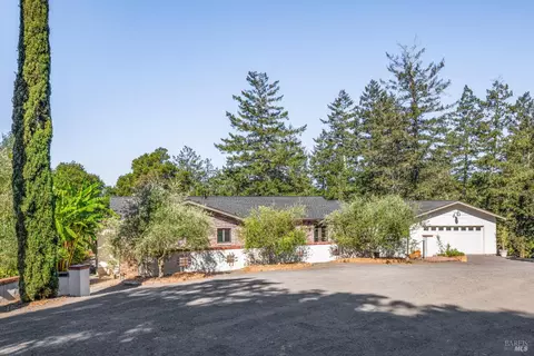 1356 Wikiup Dr, Santa Rosa, CA 95403