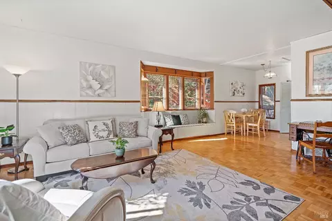 62 Wreden Ave, Fairfax, CA 94930