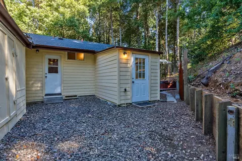 2111 Clover Dr, Willits, CA 95490 photo 23