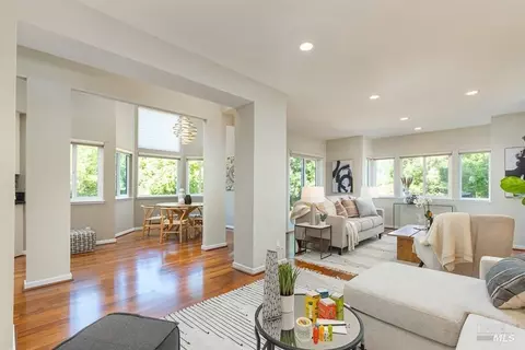 46 Parkview Cir, Corte Madera, CA 94925