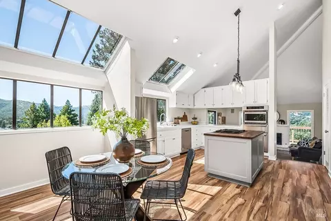 105 Bryan Dr, Novato, CA 94945