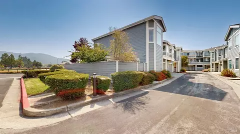 89 Gable Ct, San Rafael, CA 94903