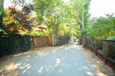 64 Barber Ave, San Anselmo, CA 94960