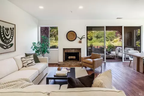 9 Marsh Rd, Tiburon, CA 94920