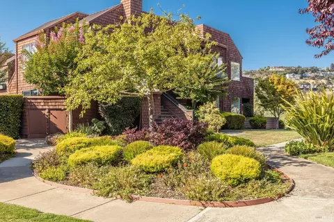 9 Marsh Rd, Tiburon, CA 94920 photo 3