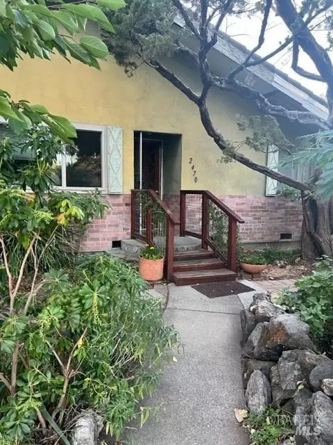 2470 W Pueblo Ave, Napa, CA 94558