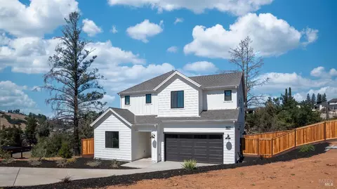 1927 Lyon Ct, Santa Rosa, CA 95403