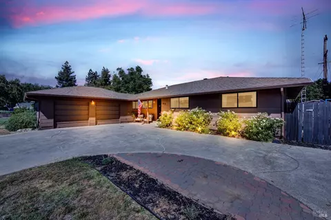 870 Sunset Dr, Dixon, CA 95620 photo 2