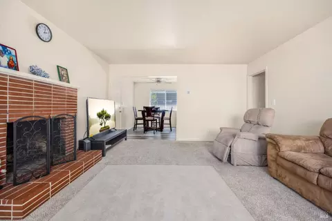 1540 Wright St, Santa Rosa, CA 95404 photo 9