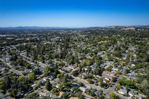 1540 Wright St, Santa Rosa, CA 95404 photo 41