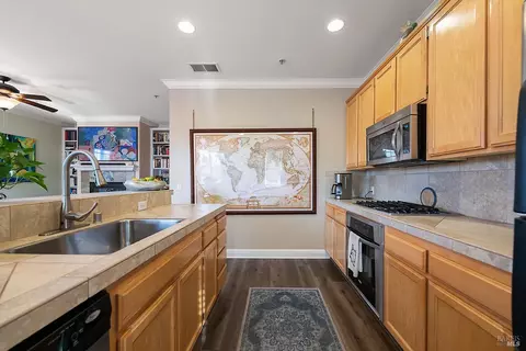 206 Johnson St, Windsor, CA 95492 photo 18
