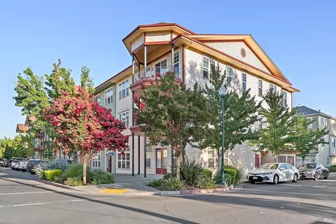 206 Johnson St, Windsor, CA 95492