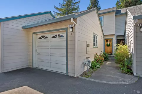 1197 Eardley Ave, Santa Rosa, CA 95401