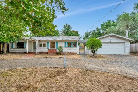 964 Kenmore Ln, Santa Rosa, CA 95407