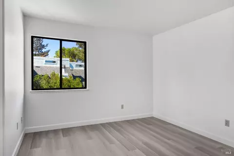 154 Courtyards E, Windsor, CA 95492 photo 17