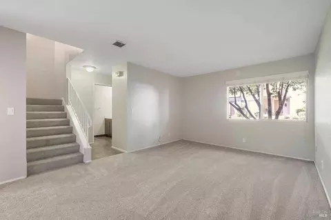379 Eldridge Ave, Vacaville, CA 95688 photo 2