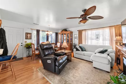 Living - 7452 Clement Rd, Vacaville, CA 95688 photo 1 of 1