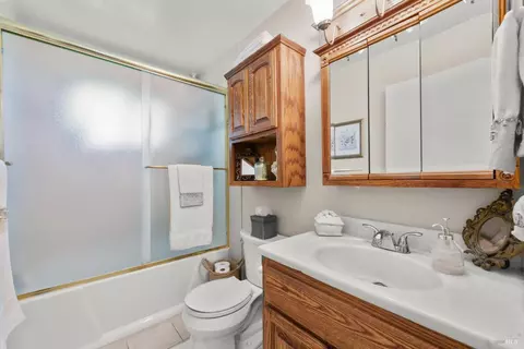Bath - 7452 Clement Rd, Vacaville, CA 95688 photo 3 of 3