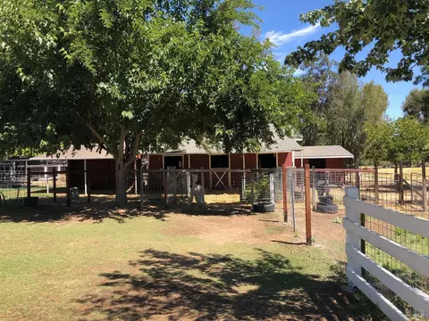 Exterior - 7452 Clement Rd, Vacaville, CA 95688 photo 37 of 41