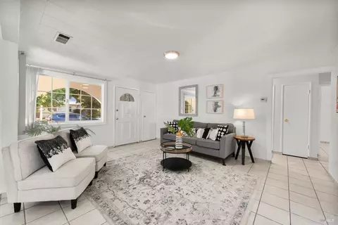 348 Elder St, Vacaville, CA 95688 photo 8