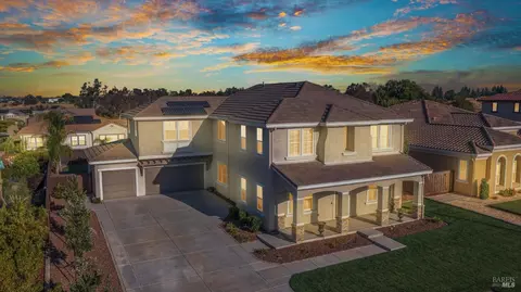 708 Elderberry Loop, Vacaville, CA 95688