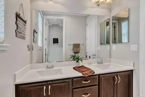 708 Elderberry Loop, Vacaville, CA 95688 photo 34