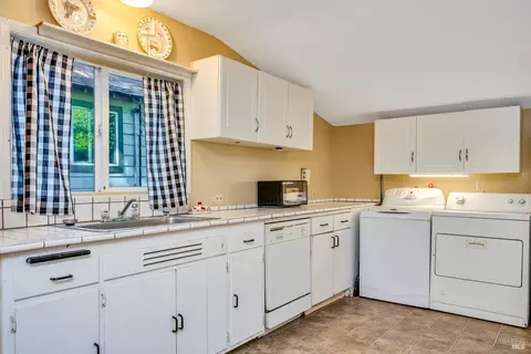 17151 Maple Shadows Dr, Middletown, CA 95461 photo 7