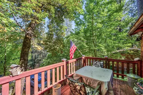 17151 Maple Shadows Dr, Middletown, CA 95461 photo 4