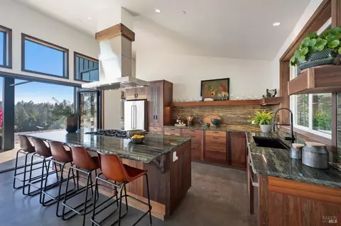 7260 Giovanetti Rd, Forestville, CA 95436 photo 4