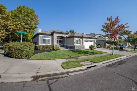 5211 Pavilion Ct, Fairfield, CA 94534 photo 2