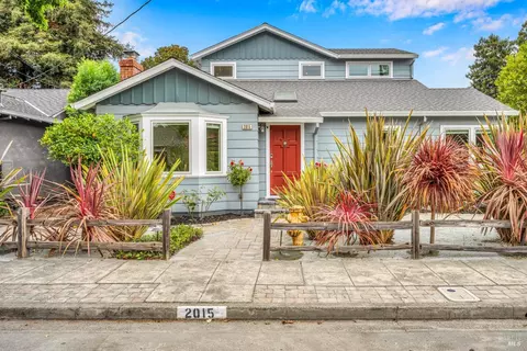 2015 Grahn Dr, Santa Rosa, CA 95404