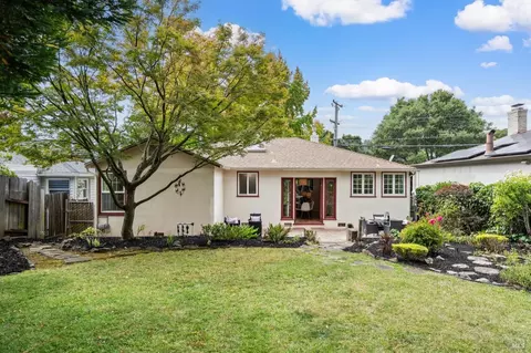 107 Elm Ave, Mill Valley, CA 94941