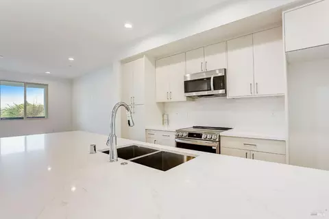 5309 Rainier Rd, Richmond, CA 94804
