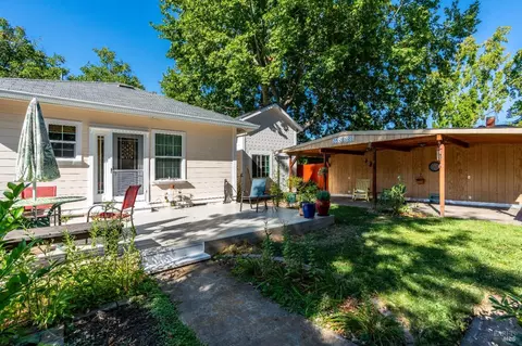 513 Walnut Ave, Ukiah, CA 95482 photo 16