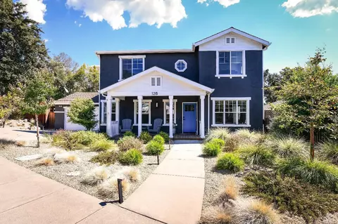 128 Highland Ct, Napa, CA 94559