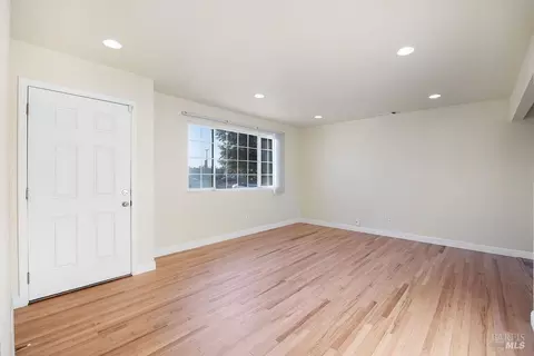 166 Janice St, Vallejo, CA 94589 photo 4
