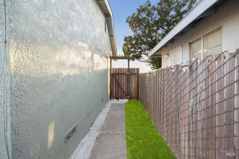 166 Janice St, Vallejo, CA 94589 photo 33