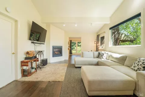 825 Jonive Rd, Sebastopol, CA 95472 photo 19