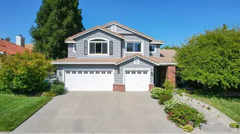 631 Hillcrest Cir, Vacaville, CA 95688