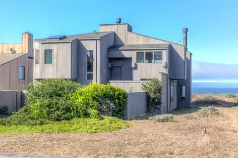 385 Del Mar Pt, The Sea Ranch, CA 95497