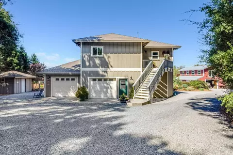 8286 Bodega Ave, Sebastopol, CA 95472
