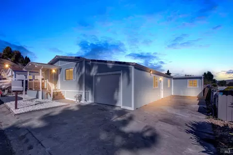 120 Sandstone Dr, Vallejo, CA 94589